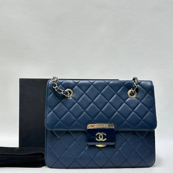 Chanel/CC Beauty Lock Quilted Flap Navy Blue