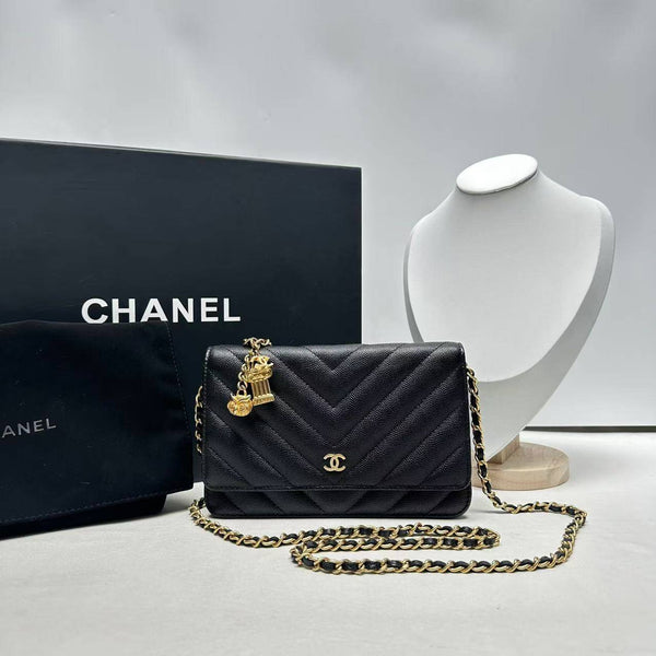 Chanel/CC Chevron Quilted WOC Flap Black C121