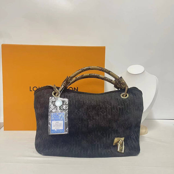 【TikTok Livestream】Louis Vitton/LV Whisper PM Monogram Python Handle Black