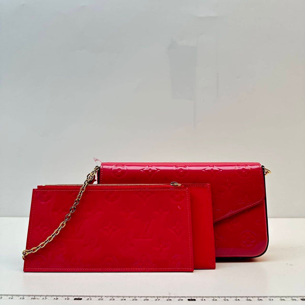 【TikTok Livestream】Louis Vuitton Pochette Felicie Monogram Hot Pink