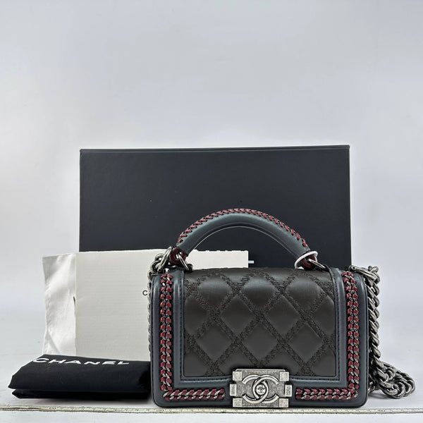 Chanel/CC Paris Salzburg Le Boy Small Goatskin Grey Top Handle Flap Bag Shoulder Bag