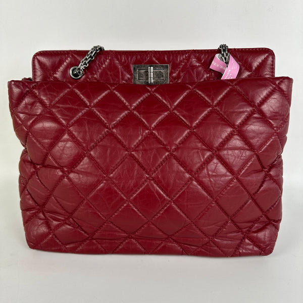 Chanel/CC Reissue 2.55 Quilted Aged Calfskin Red Tote Bag