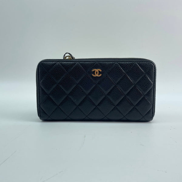 Chanel/CC Zip Around Diamond Quilted Caviar Black Wallet