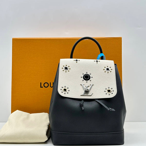 【TikTok Livestream】Louis Vuitton/LV Lockme Mechanical Flowers Cream/Black Backpack