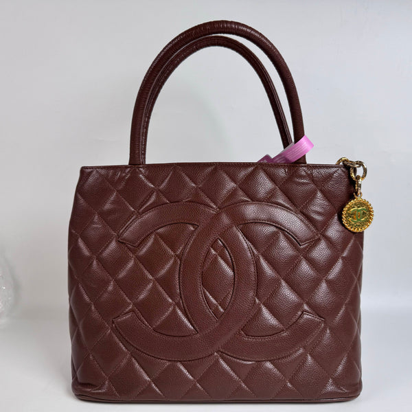 Chanel/CC Medallion Caviar Brown Handbag