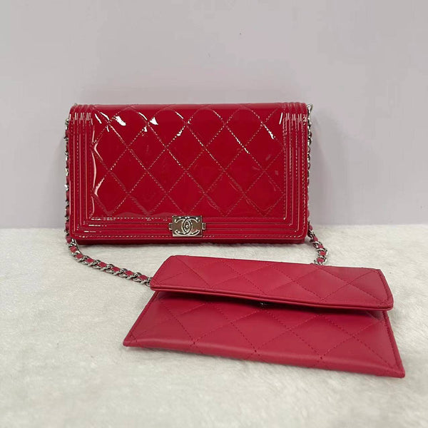 Chanel/CC Le Boy Small Patent Red Cannage Quilted Wallet