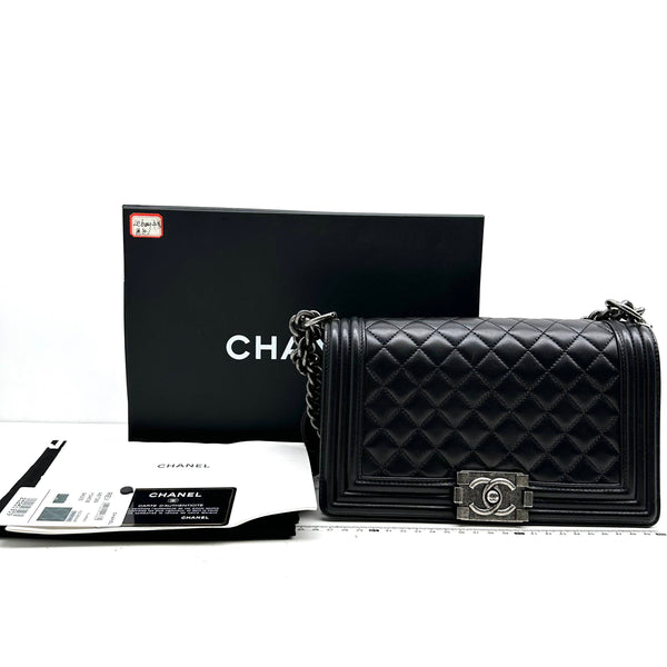 Chanel/CC Le Boy Medium Diamond Quilted Black Shoulder Bag