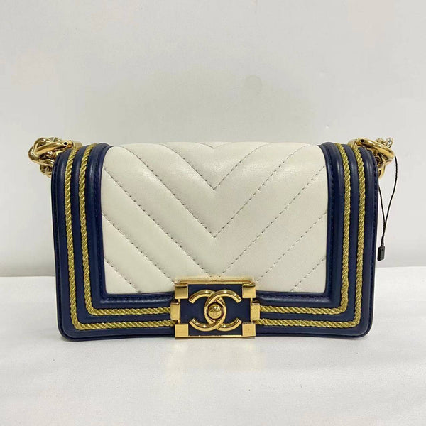 Chanel/CC Le Boy Small Chevron Quilted Braided White/Blue Crossbody