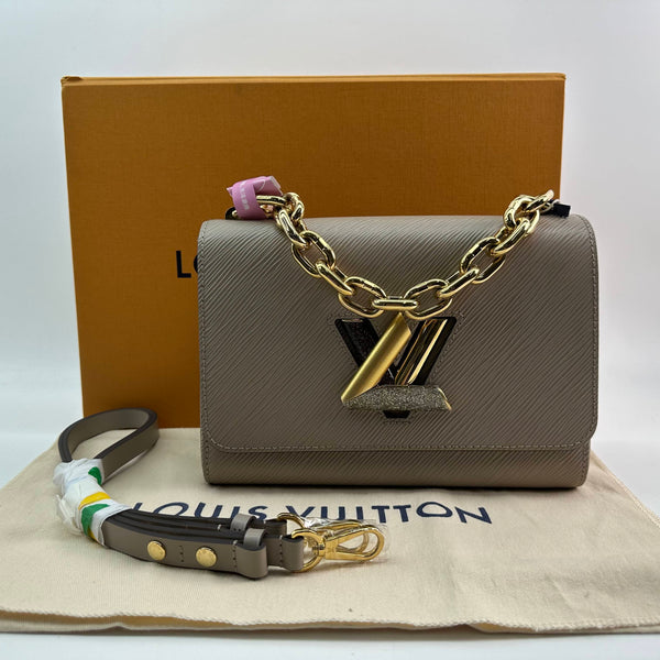 【TikTok Livestream】Louis Vuitton/LV Twist MM EPI Beige Special Edition Shoulder Bag