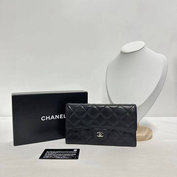 Chanel/CC Large Quilted Flap Black Wallet