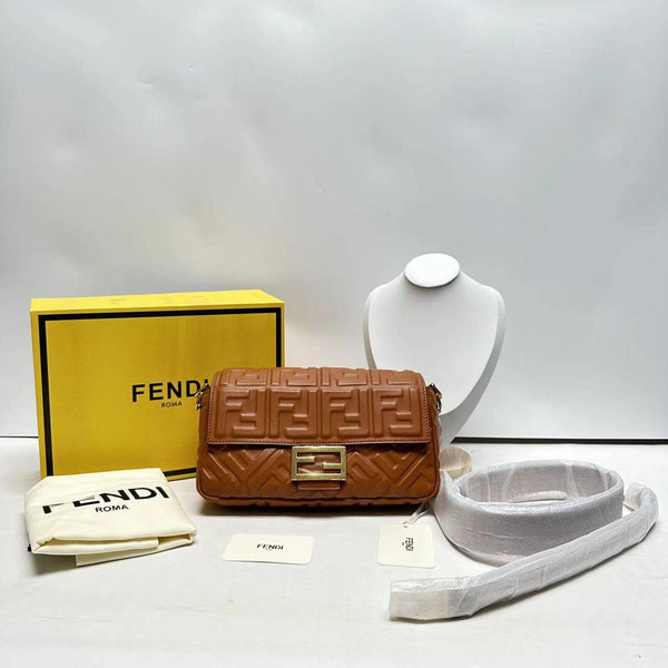 【TikTok Livestream】Fendi Baguette Medium Caramel