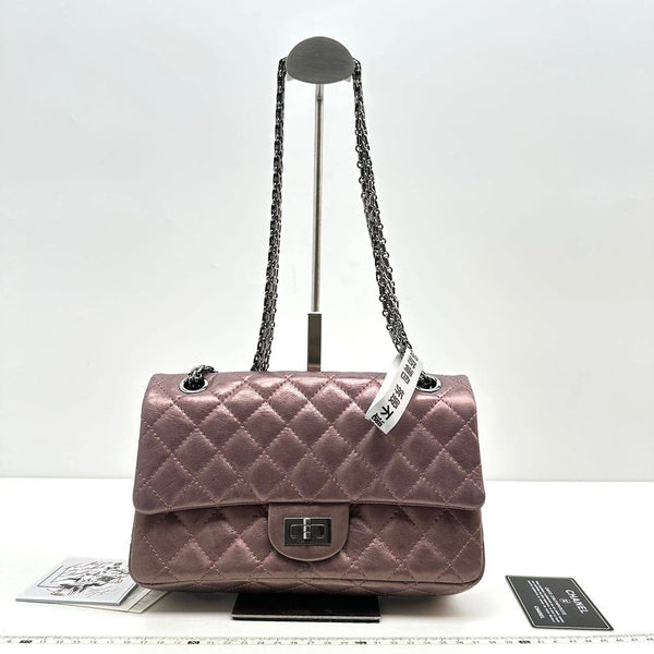 Chanel/CC Reissue 2.55 Medium Quilted Double Flap Metallic Rose