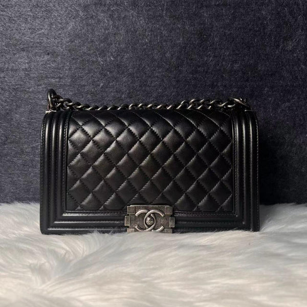 Chanel/CC Le Boy Medium Quilted Flap Black