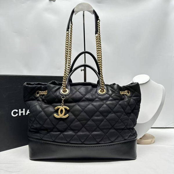 Chanel/CC Globe Trotter Quilted Iridescent Black C1226