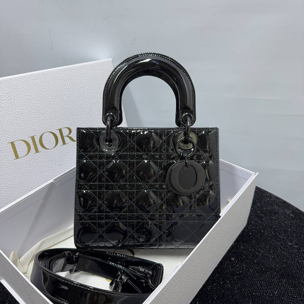 【TikTok Livestream】Dior/CD LadyDior Small Black Ultraglossy GIA0220