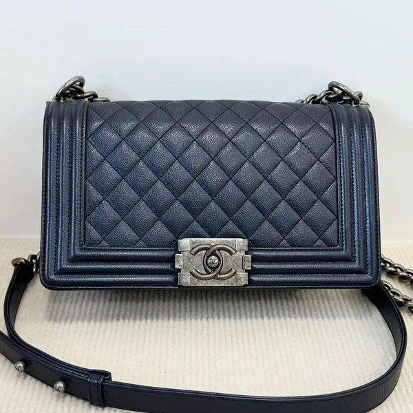 Chanel/CC Le Boy Medium Diamond Quilted Iridescent Blue Crossbody