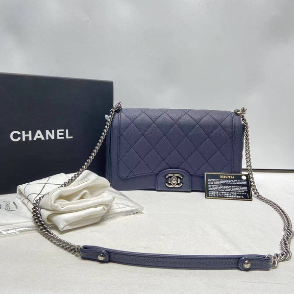 Chanel/CC Turn Around Ligne Flap Navy