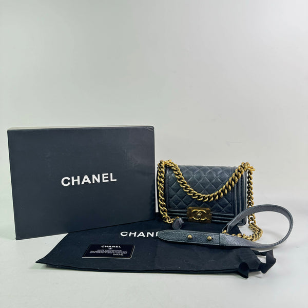 CHANEL/CC Le Boy Mini Blue Diamond Quilted Crossbody