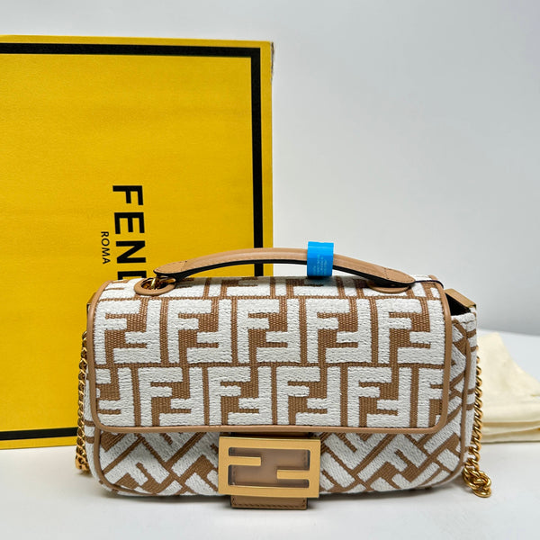 【TikTok Livestream】Fendi Baguette Midi Top Handle Brown SJP0213