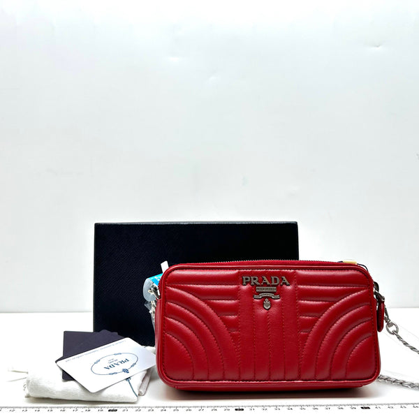 【TikTok Livestream】Prada Diagramme Double Zip WOC Red