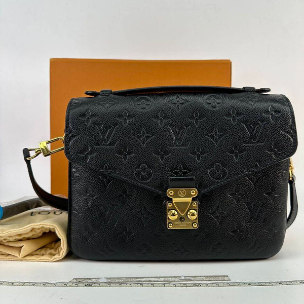 【TikTok Livestream】Louis Vitton/LV Pochette Metis Monogram Black